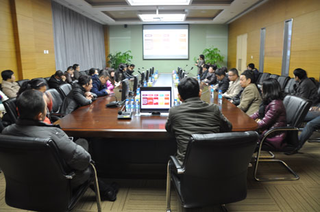 广州市工信委向导旅行考察公司两化融合实验情形